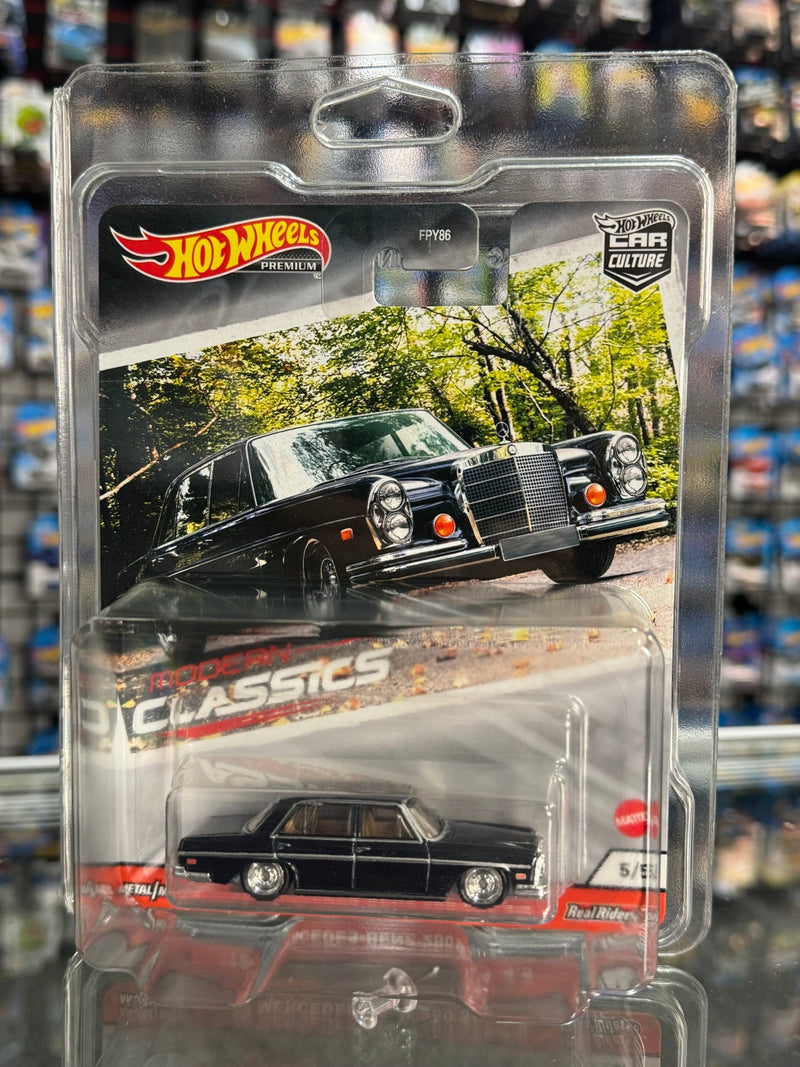 Load image into Gallery viewer, 2020 Hot Wheels Modern Classics Car Culture Series Set of 5 - American Stanced
