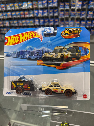 Hot Wheels Porsche 911 Off-Roader Track Fleet Set 