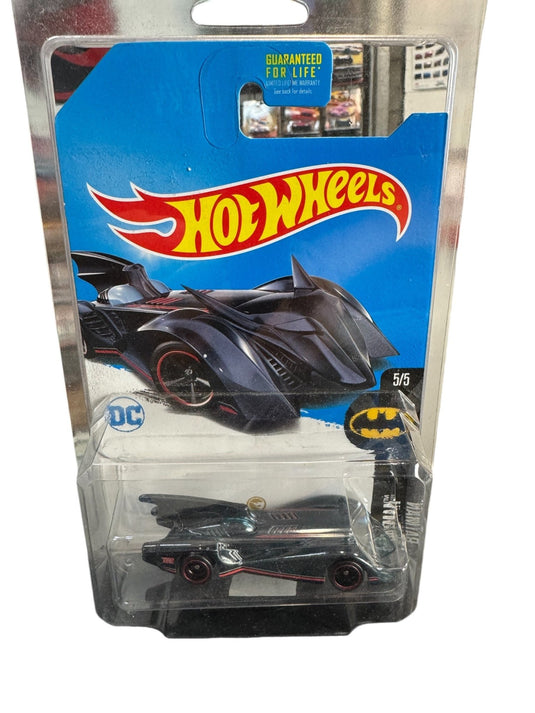 DC Batmobile "SuperHunt" - American Stanced