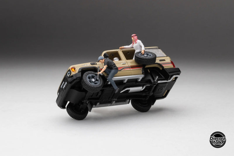 Load image into Gallery viewer, DiecastTalk Arab Exclusive GCD 1/64 Toyota Land Cruiser w/ Figures - American Stanced
