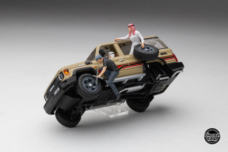 Load image into Gallery viewer, DiecastTalk Arab Exclusive GCD 1/64 Toyota Land Cruiser w/ Figures - American Stanced
