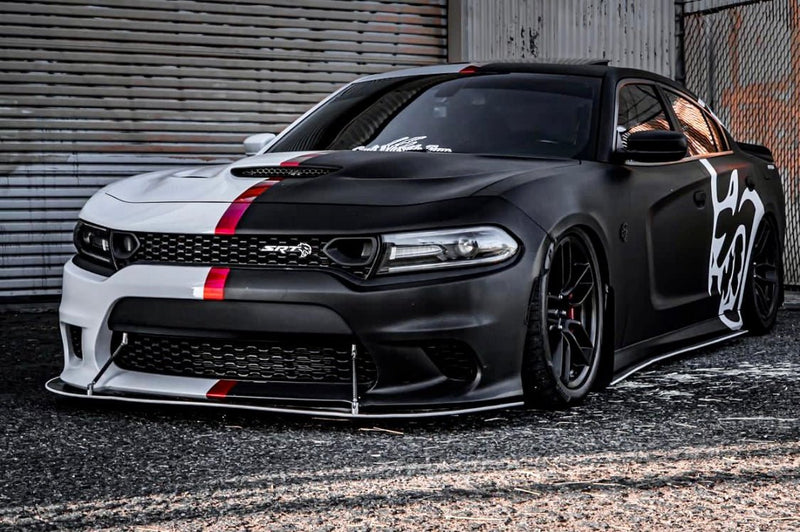 Load image into Gallery viewer, V2 Carbon Fiber 5 Piece Bodykit / Dodge Charger

